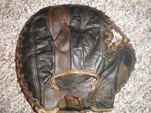 Goldsmith Basemitt Back